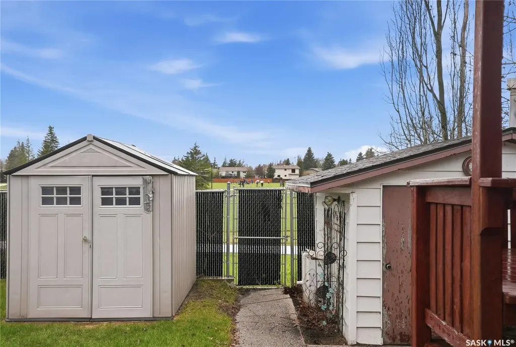155 J.j. Thiessen Crescent Saskatoon SK S7K 5N9
