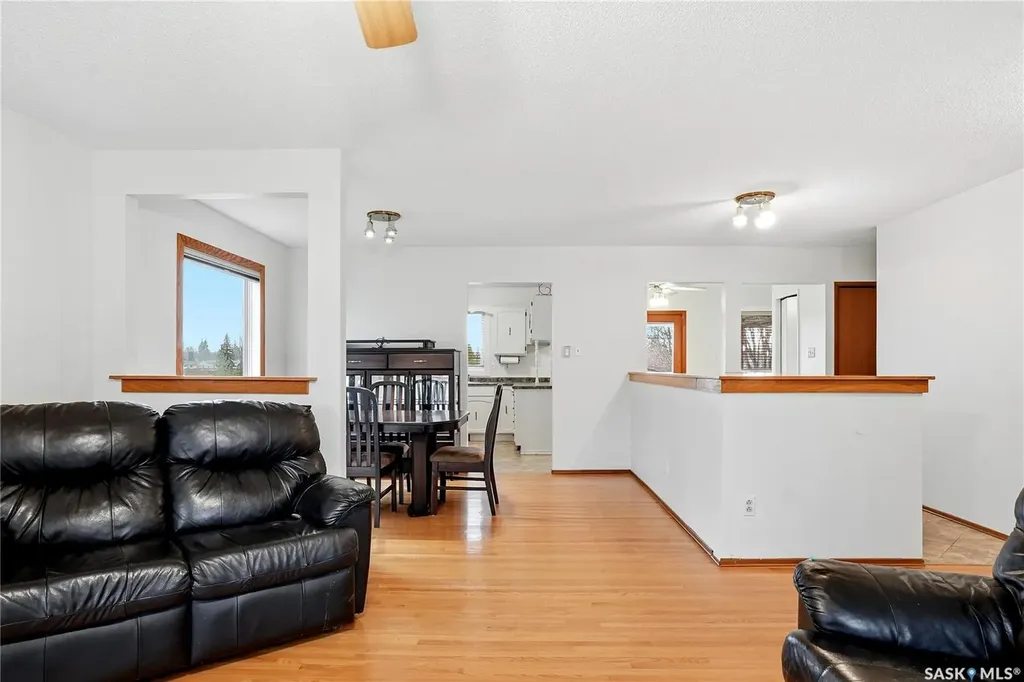 155 J.j. Thiessen Crescent Saskatoon SK S7K 5N9