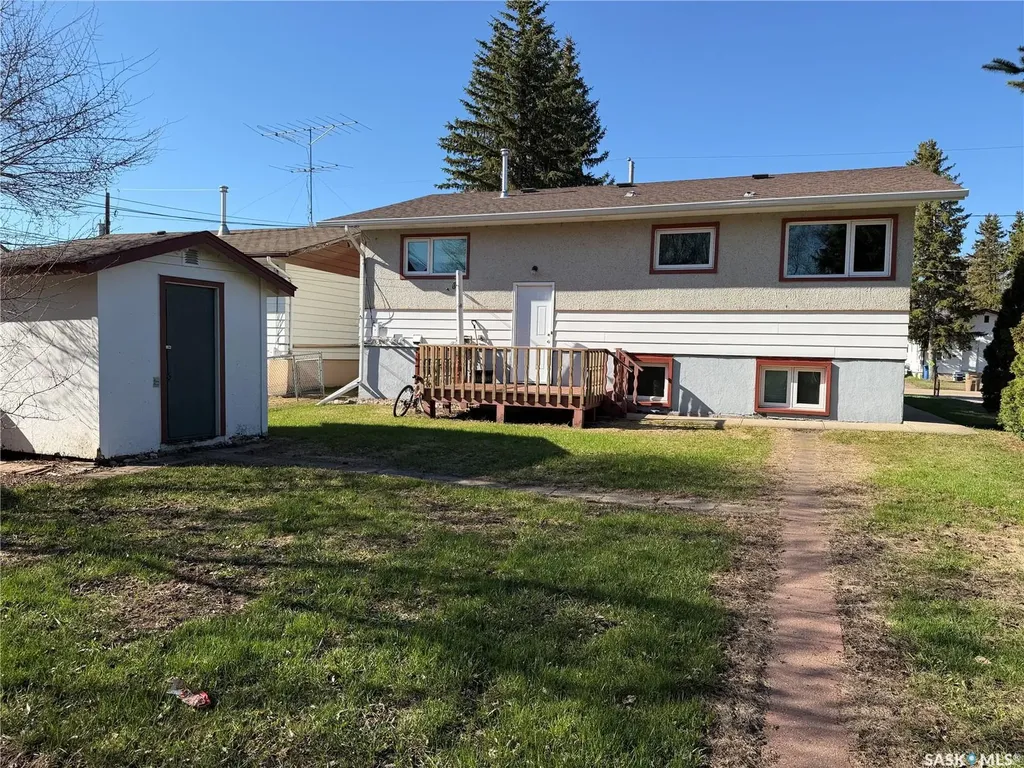 206 Burns Avenue W Melfort SK S0E 1A0