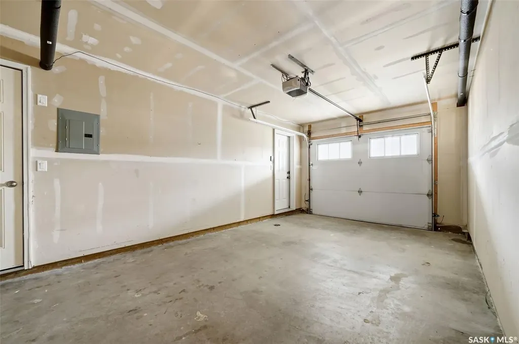 5250 Aerodrome Road Regina SK S4W 0H7