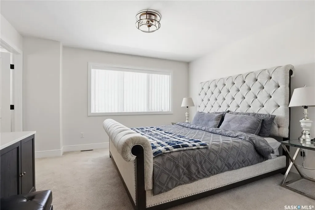703 Underhill Lane Saskatoon SK S7V 0N2