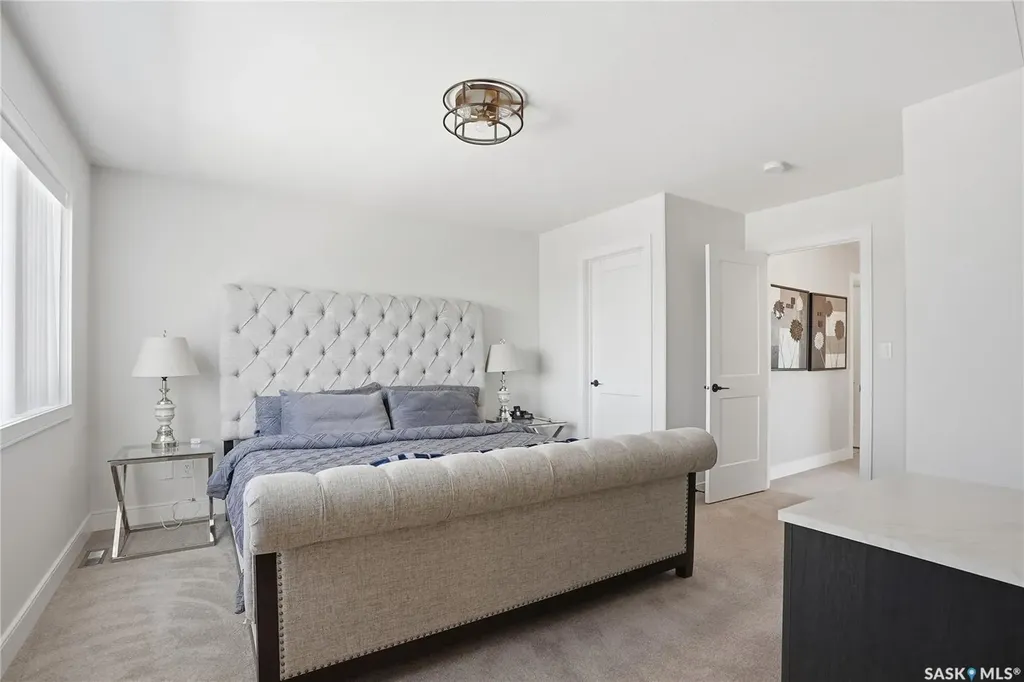 703 Underhill Lane Saskatoon SK S7V 0N2