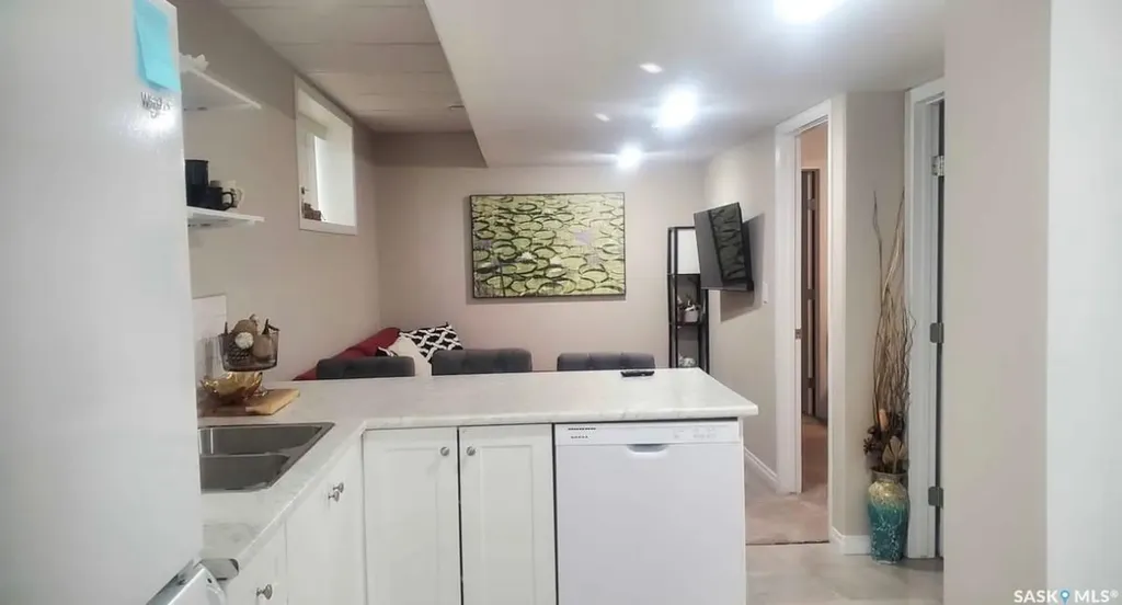 703 Underhill Lane Saskatoon SK S7V 0N2