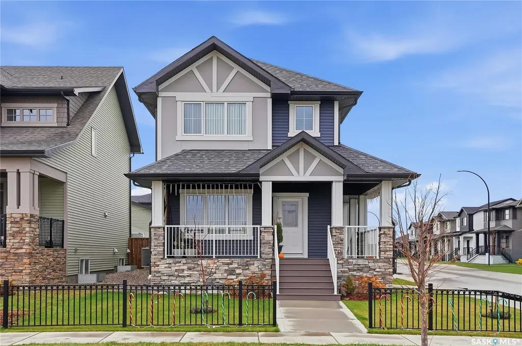 703 Underhill Lane Saskatoon SK S7V 0N2