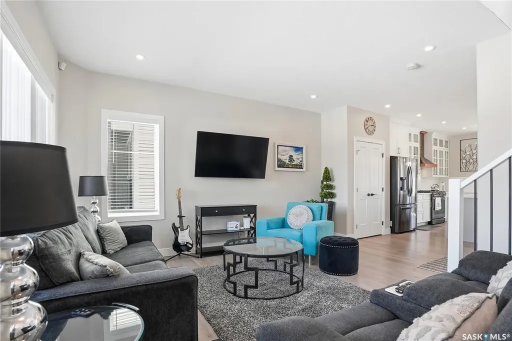 703 Underhill Lane Saskatoon SK S7V 0N2