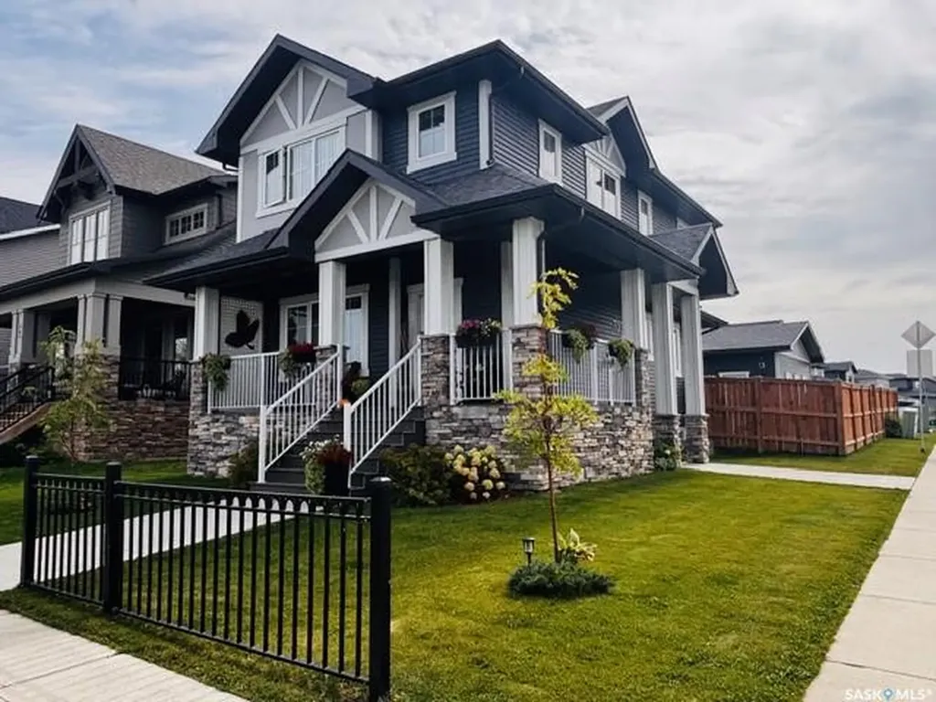 703 Underhill Lane Saskatoon SK S7V 0N2