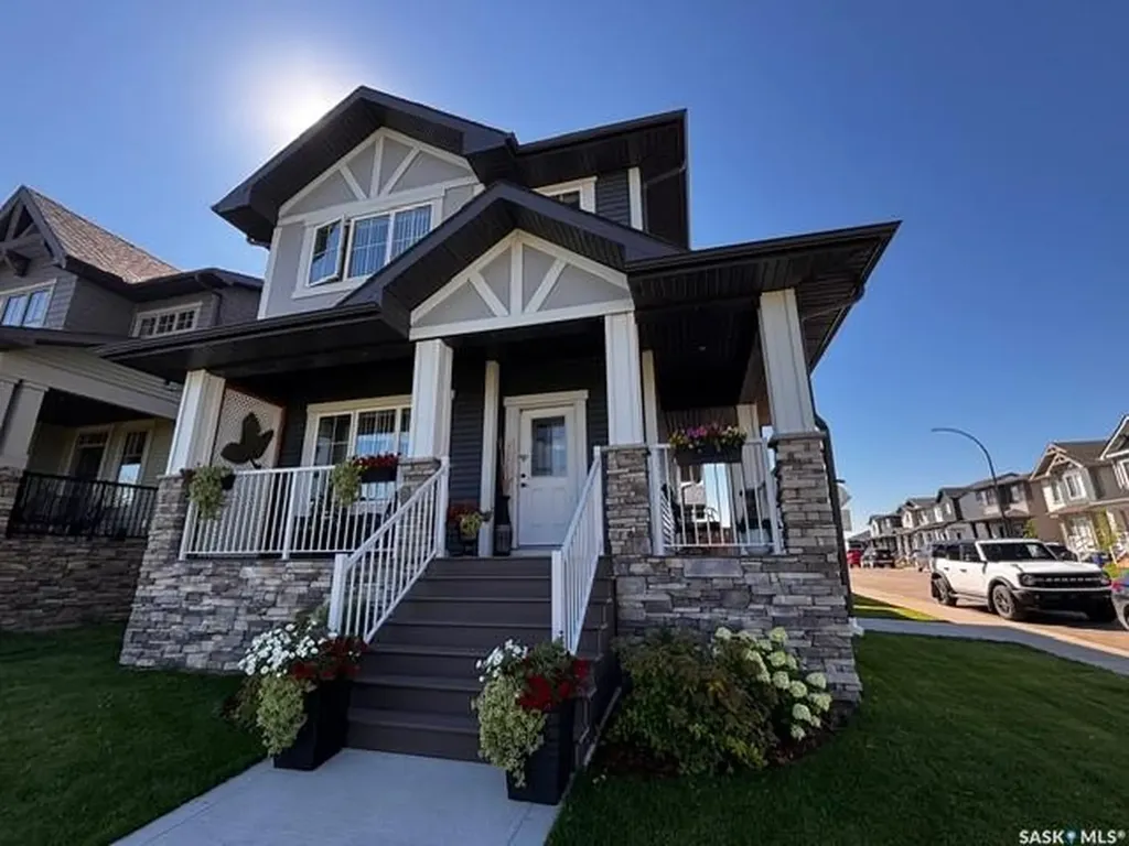 703 Underhill Lane Saskatoon SK S7V 0N2