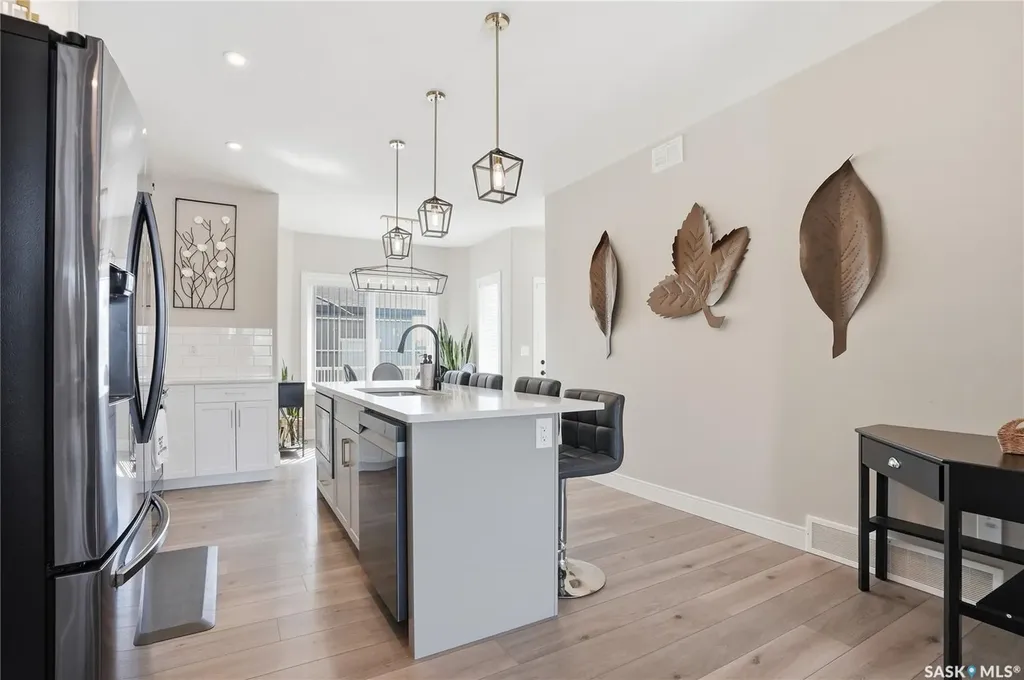 703 Underhill Lane Saskatoon SK S7V 0N2