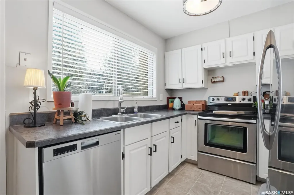 425 Pinehouse Drive Saskatoon SK S7K 5K2