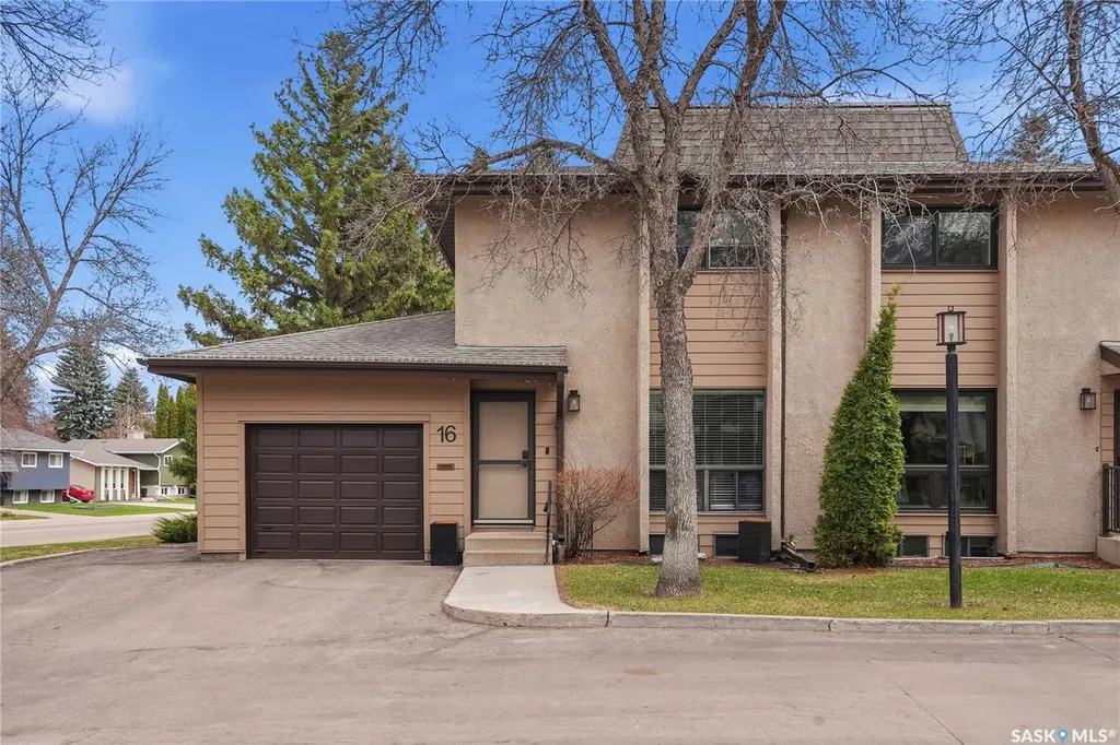 425 Pinehouse Drive Saskatoon SK S7K 5K2