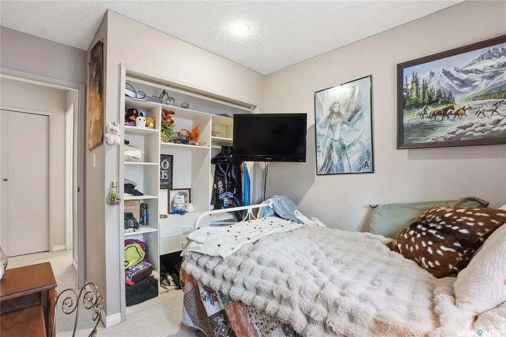 425 Pinehouse Drive Saskatoon SK S7K 5K2