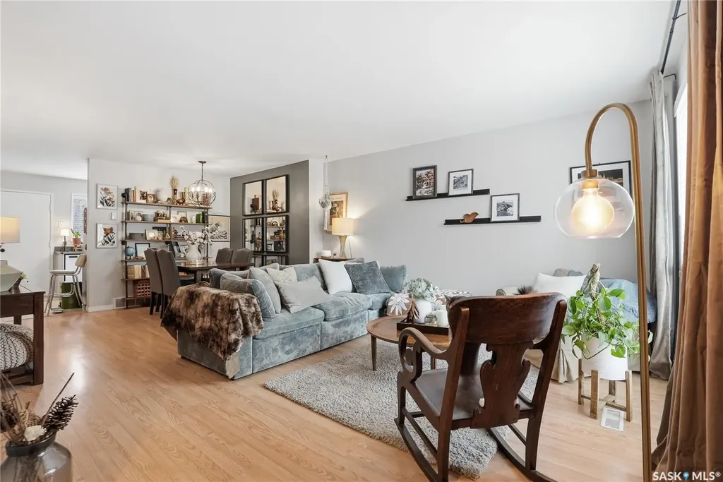 425 Pinehouse Drive Saskatoon SK S7K 5K2