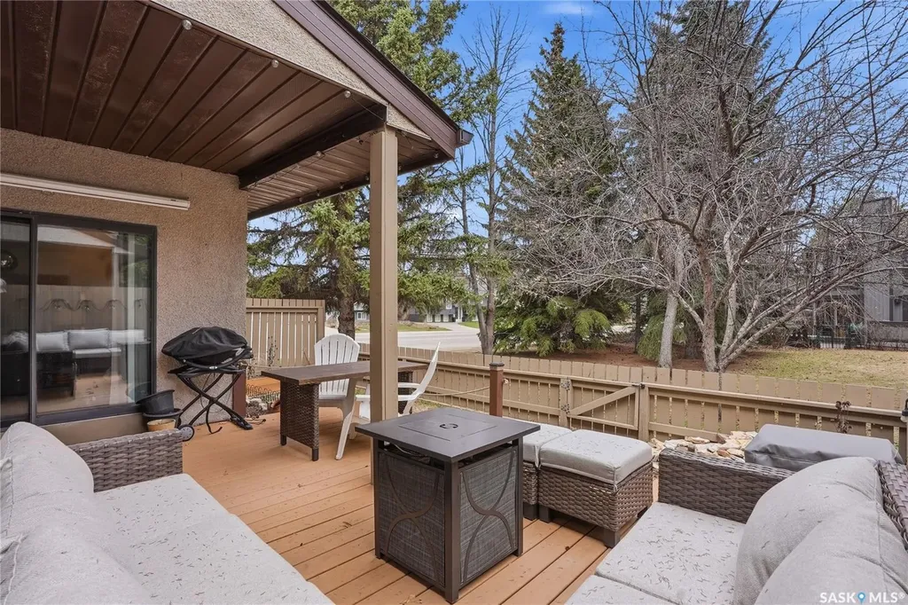 425 Pinehouse Drive Saskatoon SK S7K 5K2