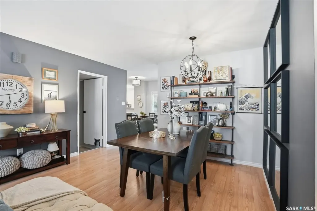 425 Pinehouse Drive Saskatoon SK S7K 5K2