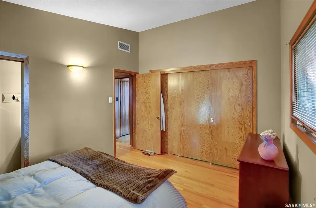 3212 L'arche Crescent Regina SK S4S 5V8