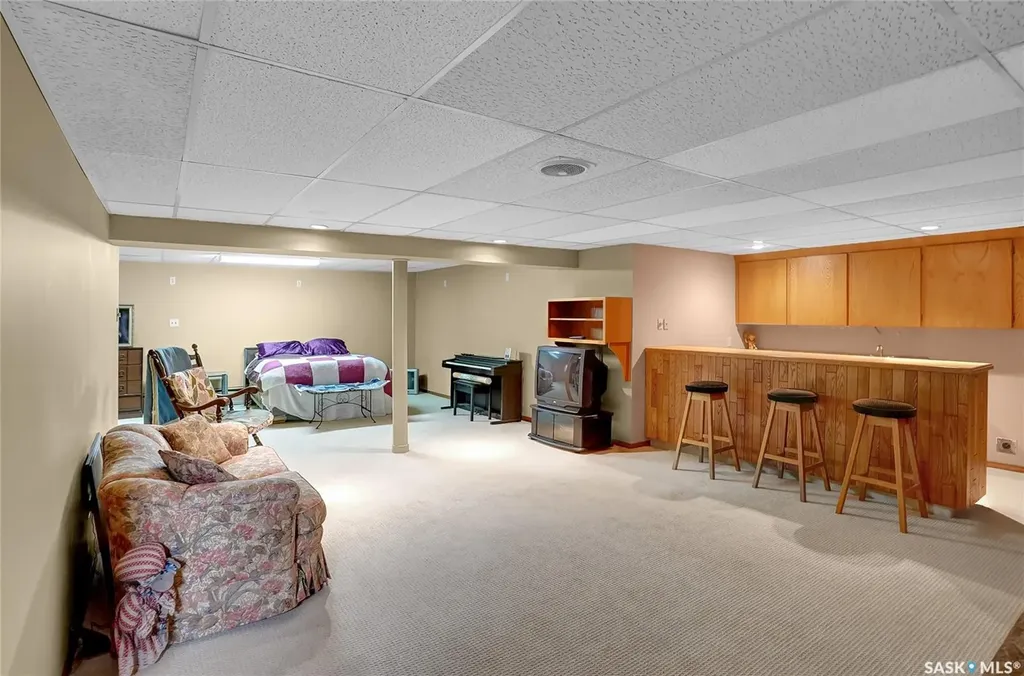 3212 L'arche Crescent Regina SK S4S 5V8