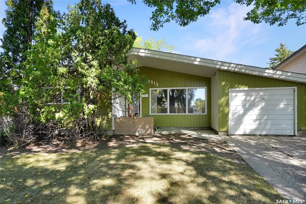 3212 L'arche Crescent Regina SK S4S 5V8