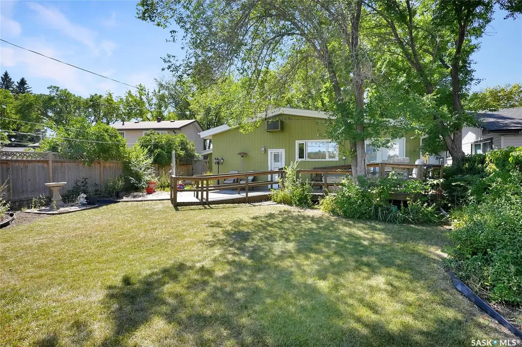 3212 L'arche Crescent Regina SK S4S 5V8