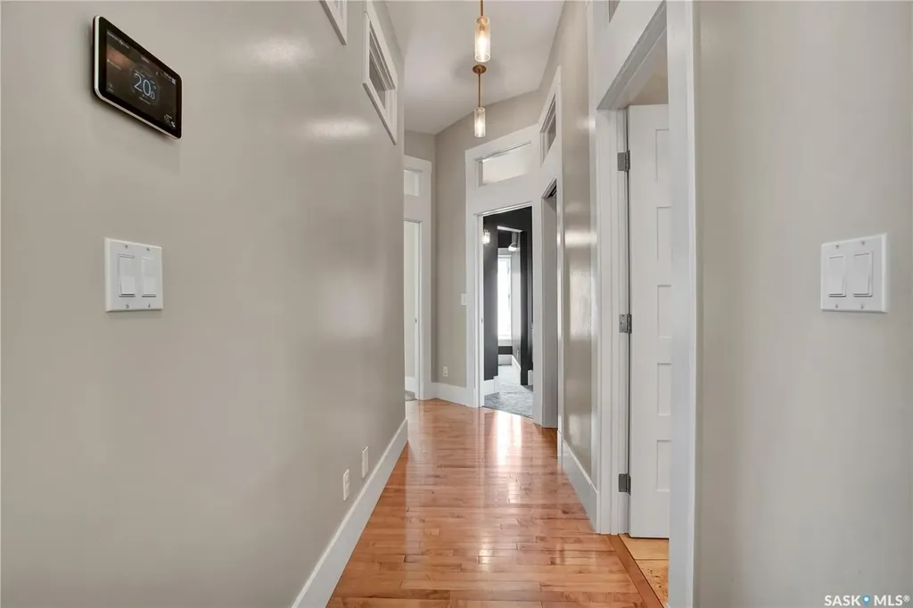 752 Reddekopp Drive Martensville SK S0K 2T2