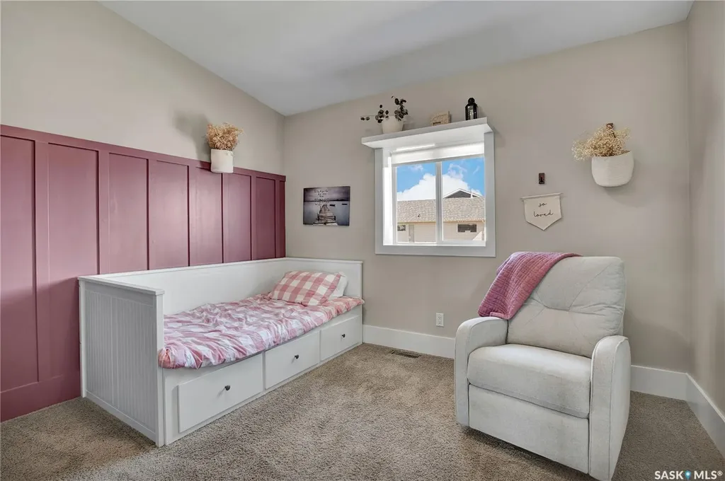 752 Reddekopp Drive Martensville SK S0K 2T2