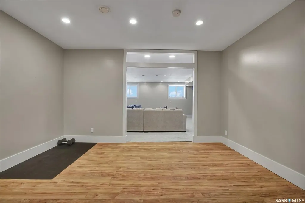 752 Reddekopp Drive Martensville SK S0K 2T2