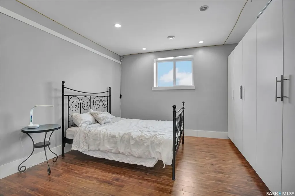 752 Reddekopp Drive Martensville SK S0K 2T2