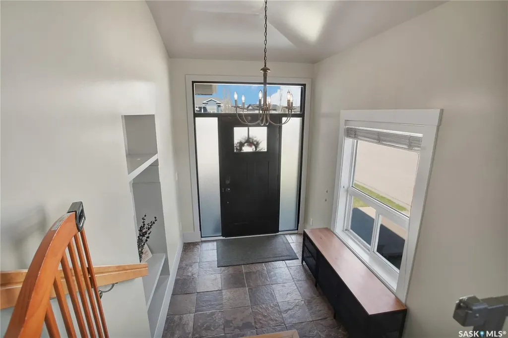 752 Reddekopp Drive Martensville SK S0K 2T2