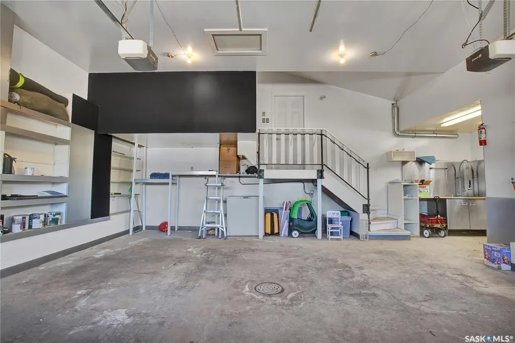 752 Reddekopp Drive Martensville SK S0K 2T2