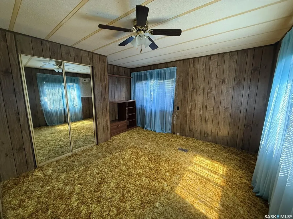 192 3rd Street W Glaslyn SK S0M 0Y0