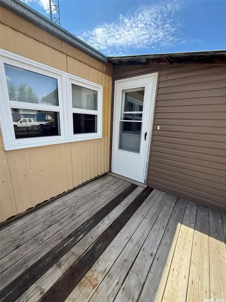 192 3rd Street W Glaslyn SK S0M 0Y0