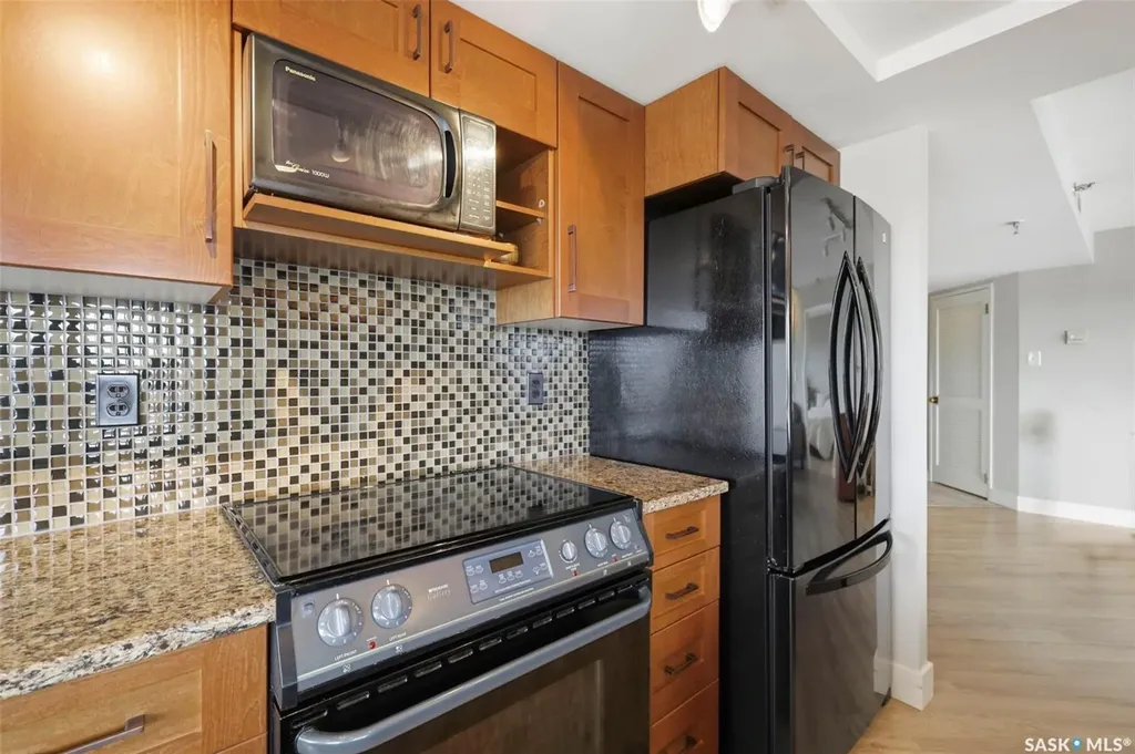 424 Spadina Crescent E Saskatoon SK S7K 6X7