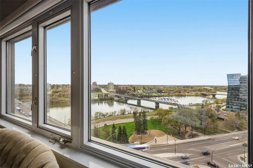 424 Spadina Crescent E Saskatoon SK S7K 6X7