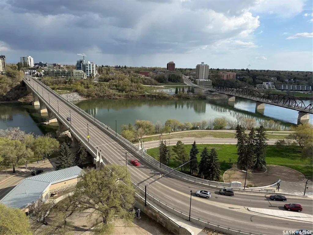 424 Spadina Crescent E Saskatoon SK S7K 6X7