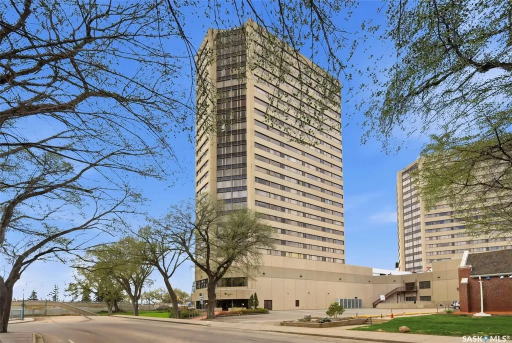 424 Spadina Crescent E Saskatoon SK S7K 6X7
