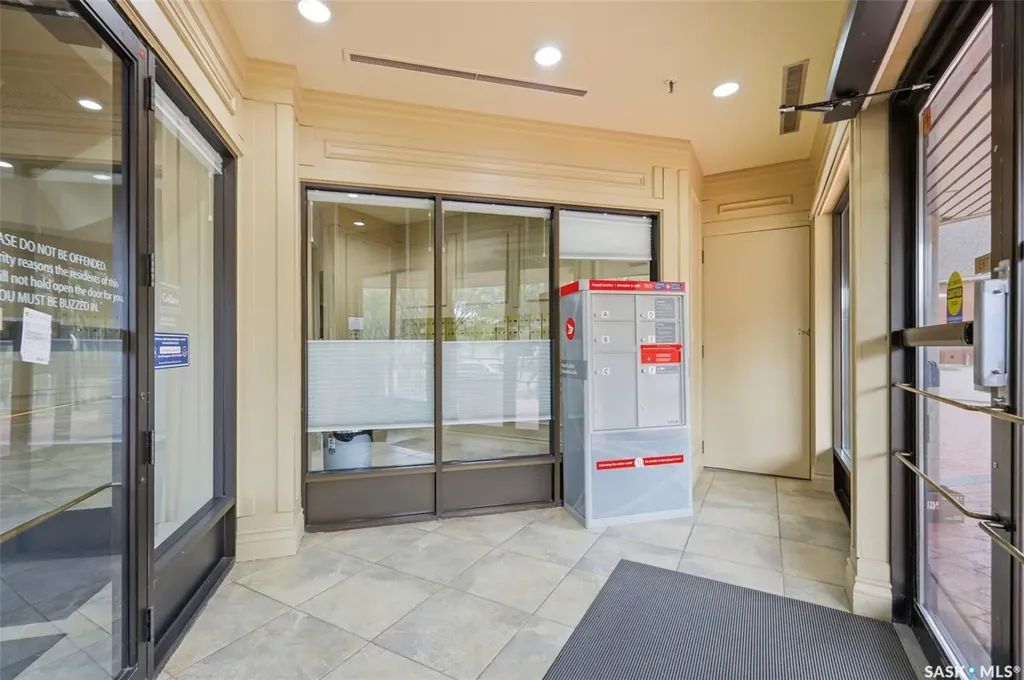 424 Spadina Crescent E Saskatoon SK S7K 6X7