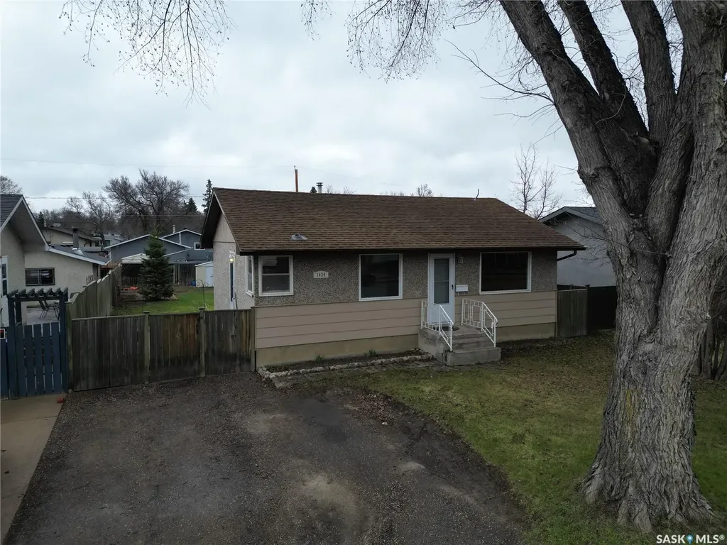 1424 Goshen Place Prince Albert SK S6V 0R8