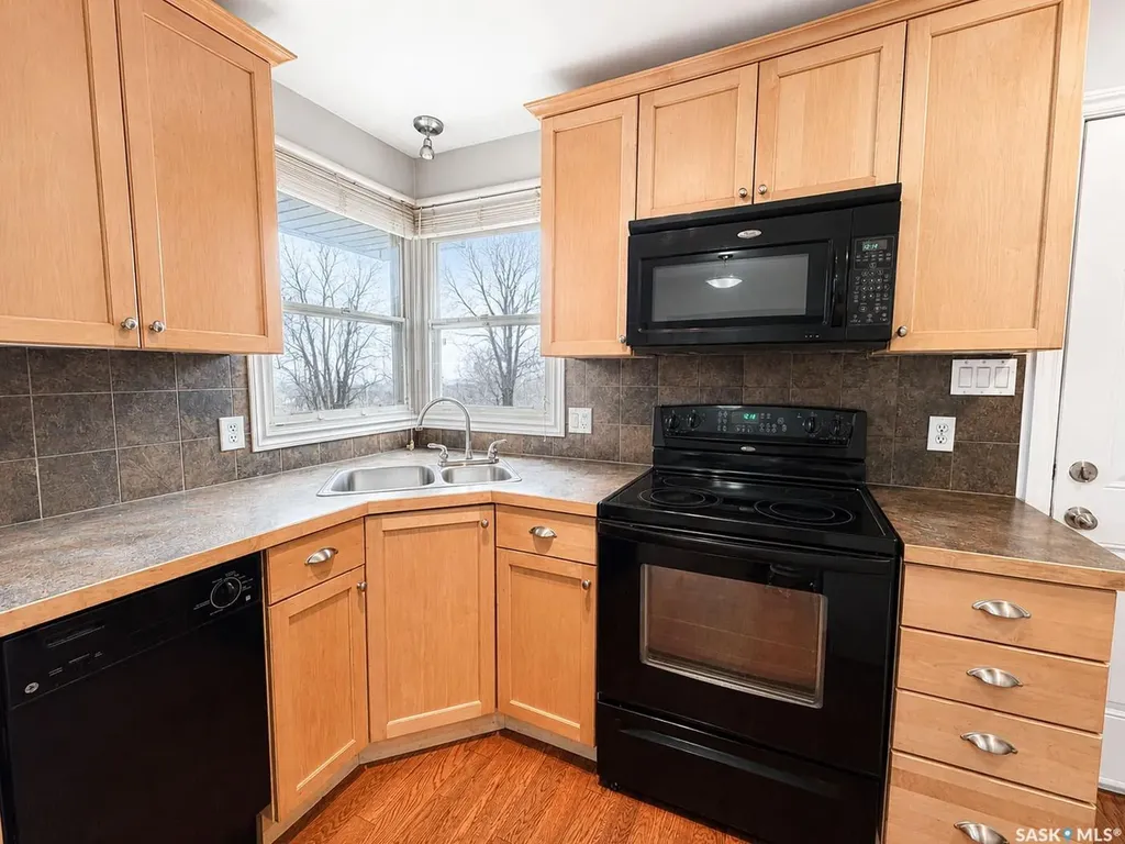 1424 Goshen Place Prince Albert SK S6V 0R8