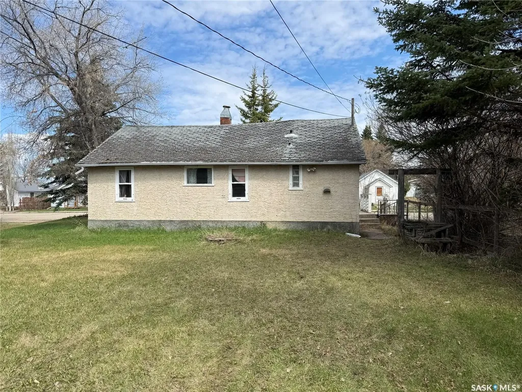 112 1st Street W Shell Lake SK S0J 2G0