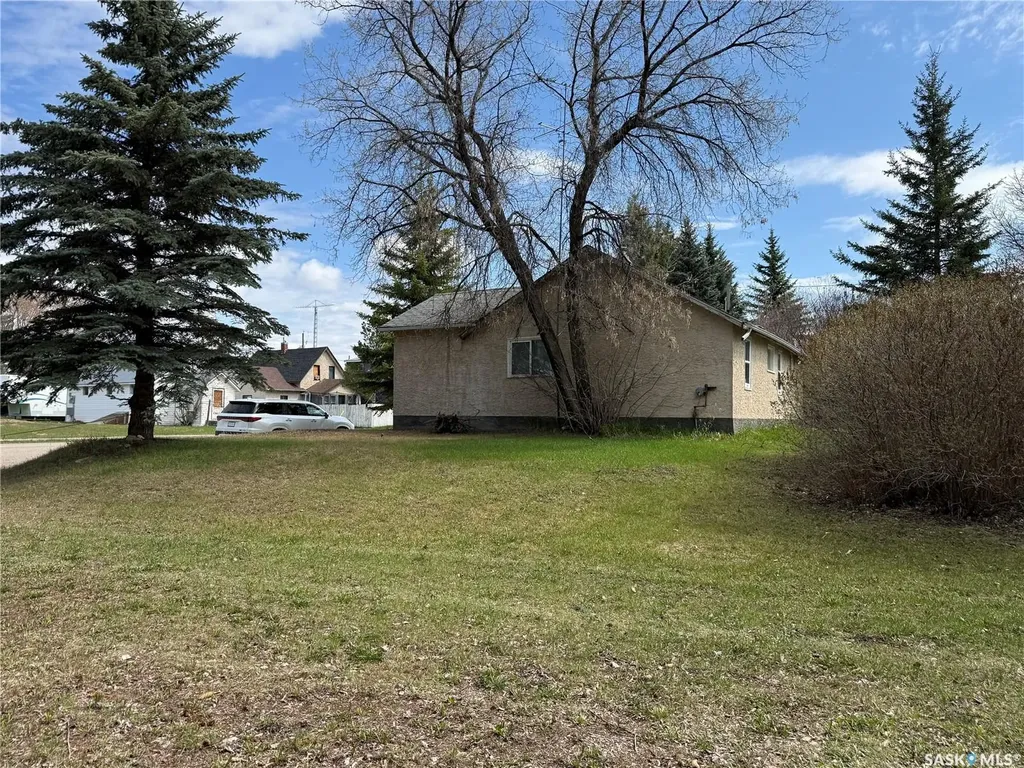 112 1st Street W Shell Lake SK S0J 2G0