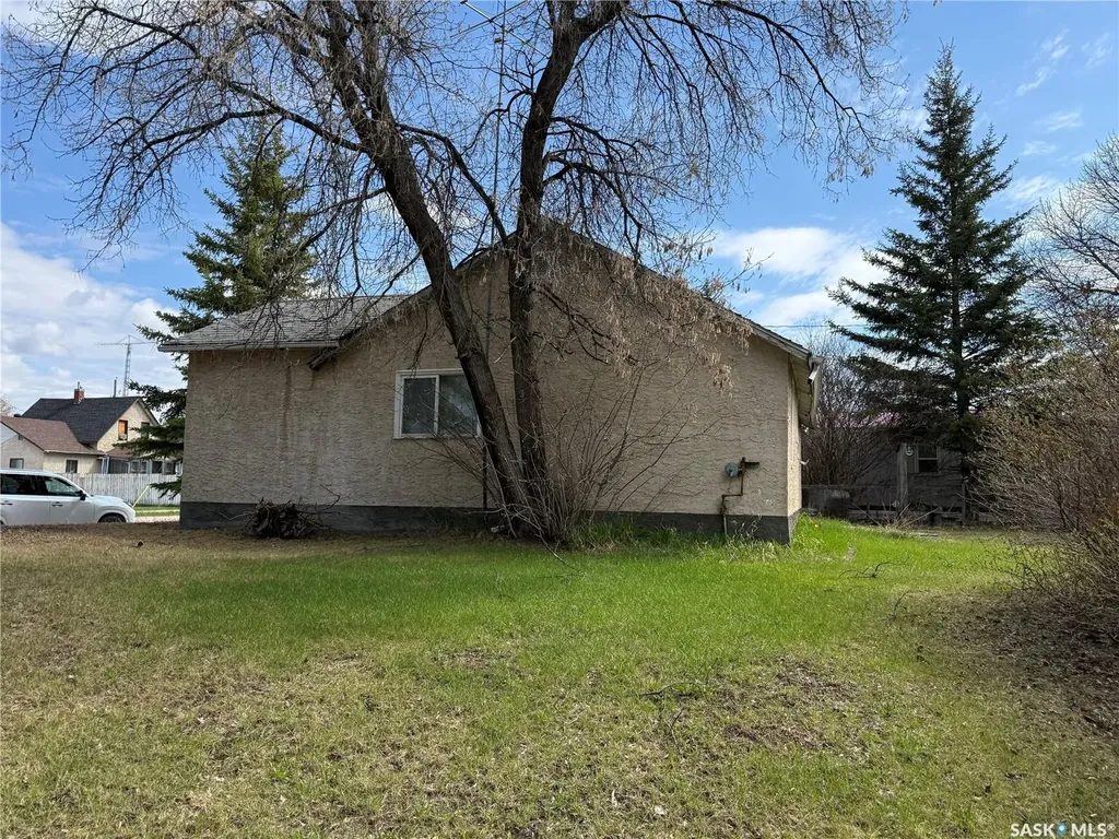 112 1st Street W Shell Lake SK S0J 2G0