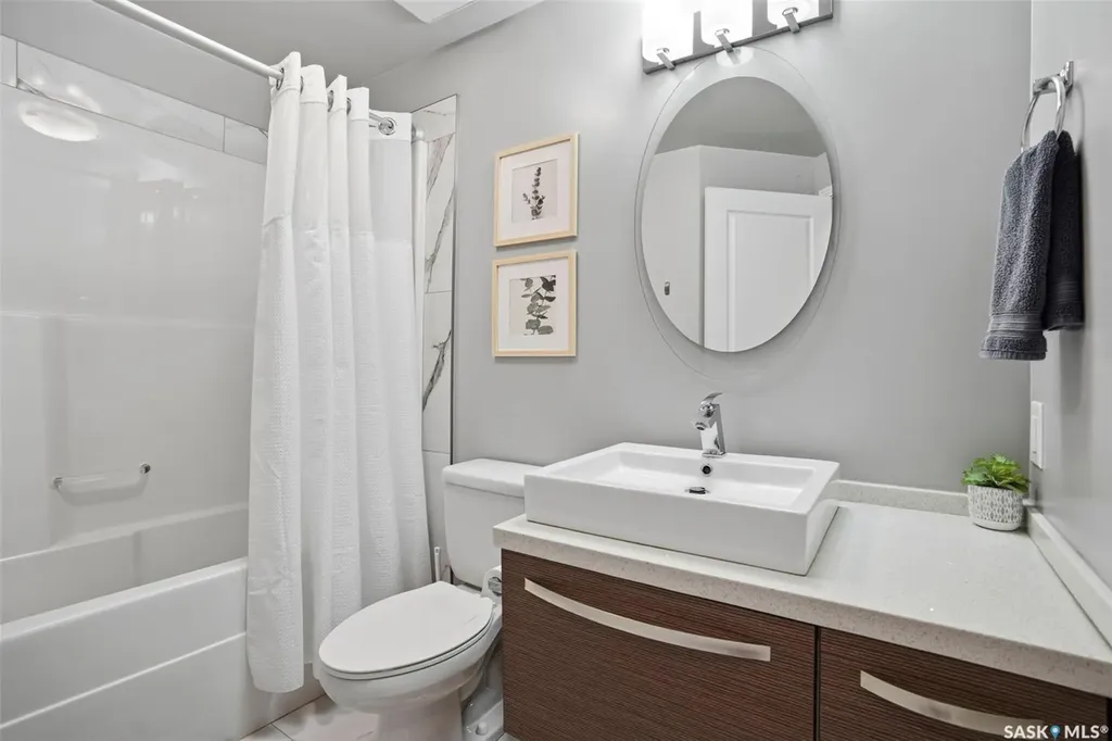 225 Maningas Bend Saskatoon SK S7W 0P9