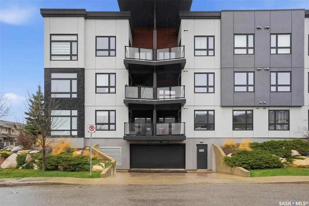 225 Maningas Bend Saskatoon SK S7W 0P9