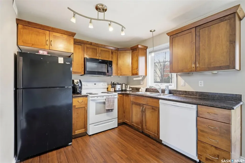 303 Slimmon Place Saskatoon SK S7V 0A8
