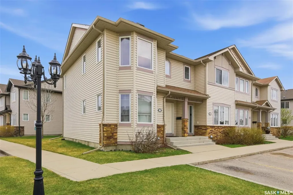 303 Slimmon Place Saskatoon SK S7V 0A8