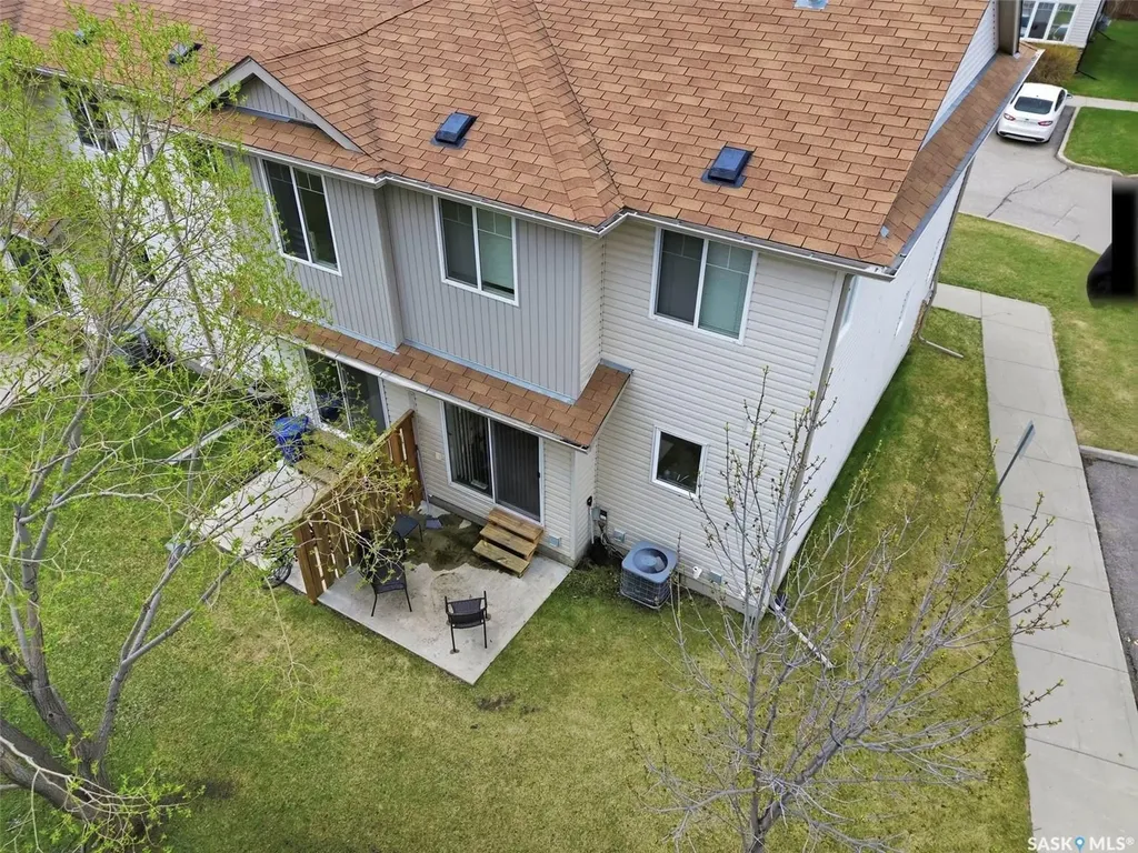 303 Slimmon Place Saskatoon SK S7V 0A8