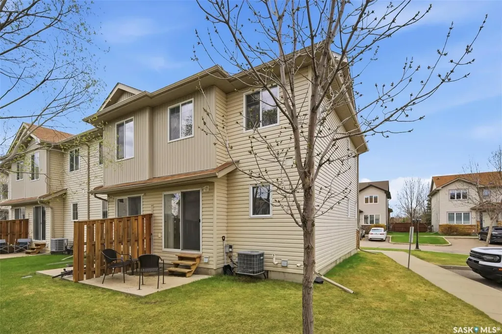 303 Slimmon Place Saskatoon SK S7V 0A8