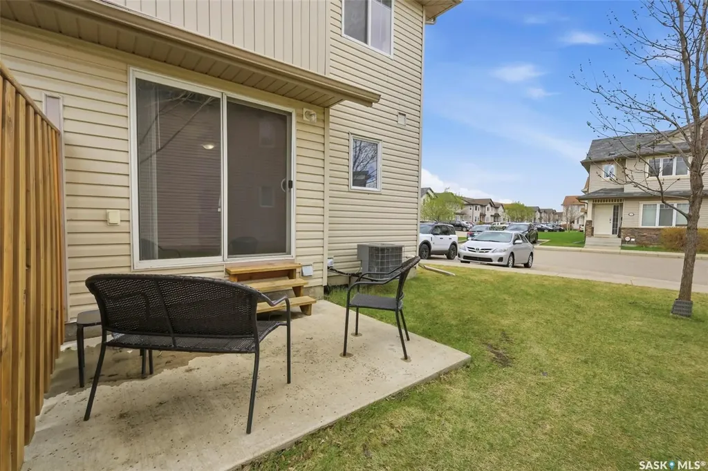 303 Slimmon Place Saskatoon SK S7V 0A8