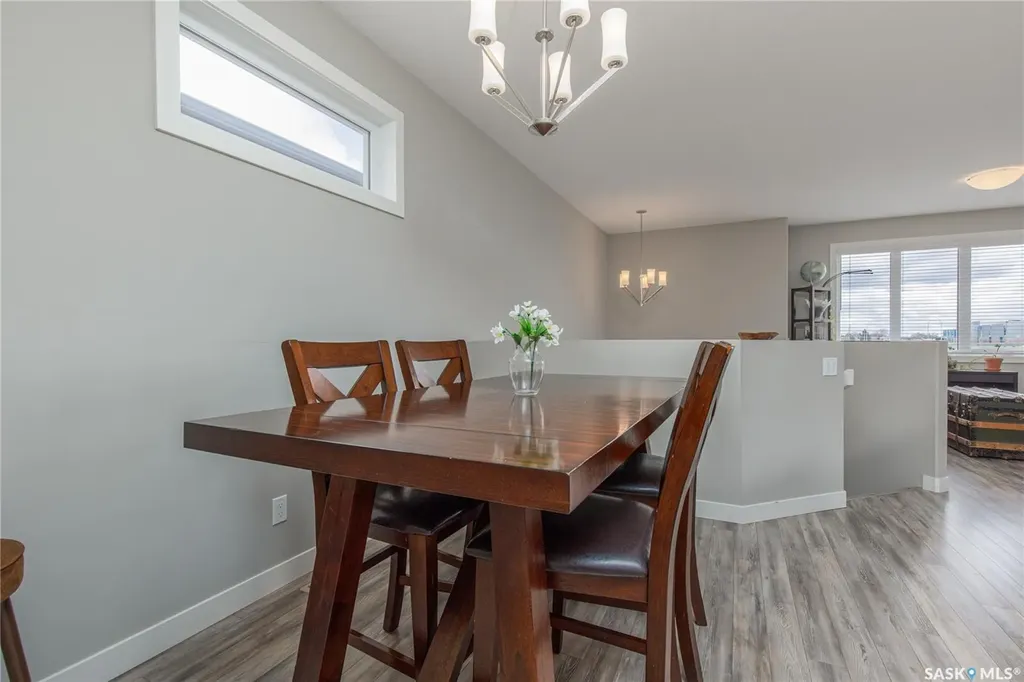 86 Brigham Road Moose Jaw SK S6K 0A7