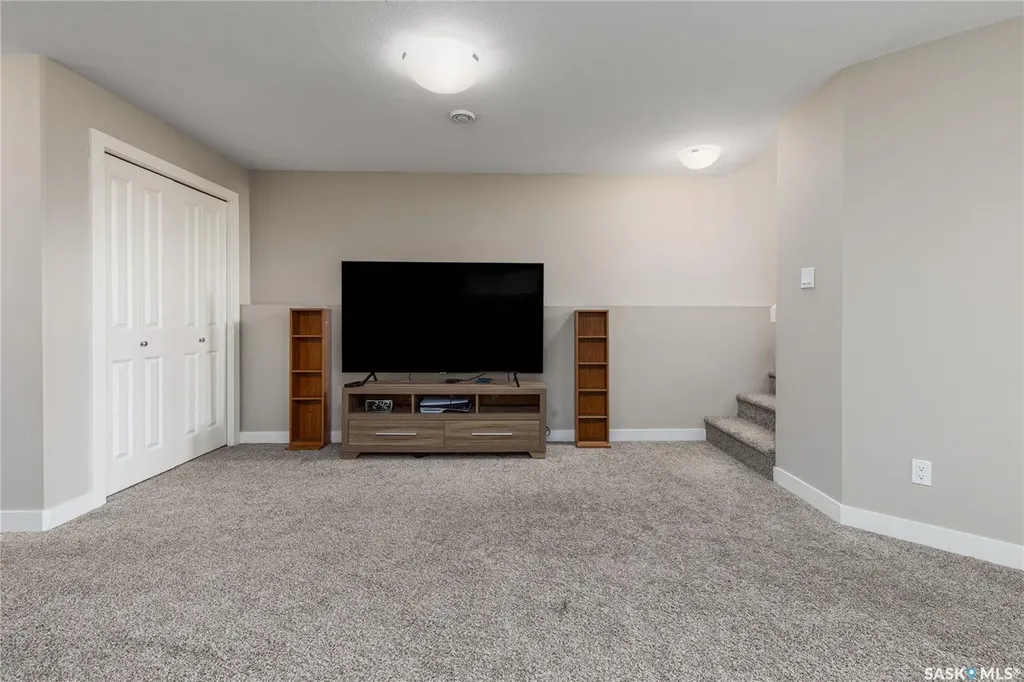86 Brigham Road Moose Jaw SK S6K 0A7