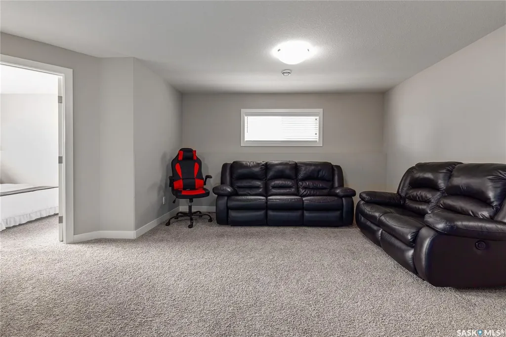 86 Brigham Road Moose Jaw SK S6K 0A7